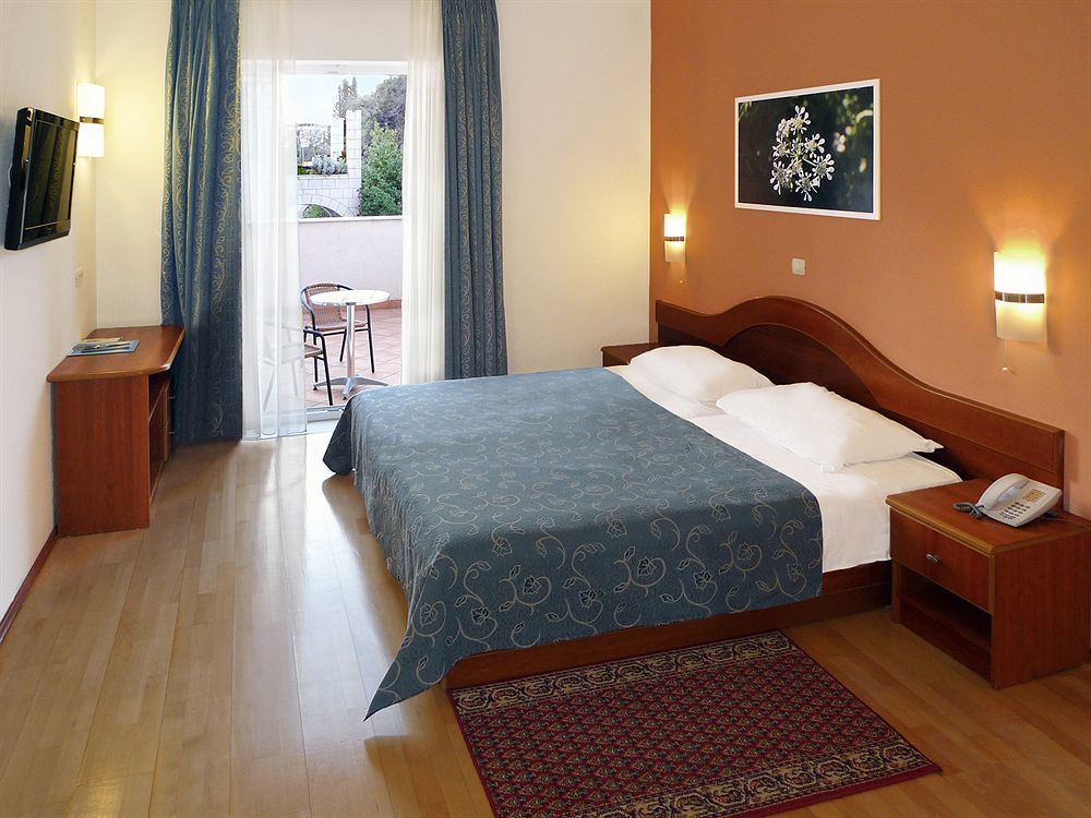 Hotel Ivka 3*